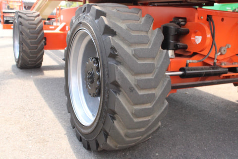 2014 JLG 800S