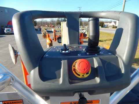 2023 JLG T350