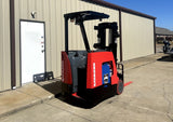 2015 RAYMOND 415-C30TT 3000 LB ELECTRIC DOCK STOCKER FORKLIFT 83/189" 3 STAGE MAST SIDE SHIFTER 2201 HOURS STOCK # BF982879-ARB