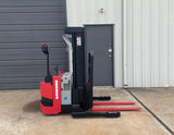 2016 RAYMOND RSS40 4000 LB ELECTRIC FORKLIFT WALKIE STACKER CUSHION 72/150" 3 STAGE MAST SIDE SHIFTER 800 HOURS STOCK # BF9125169-ARB - United Lift LLC