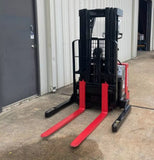 2016 RAYMOND RSS40 4000 LB ELECTRIC FORKLIFT WALKIE STACKER CUSHION 72/150" 3 STAGE MAST SIDE SHIFTER 800 HOURS STOCK # BF9125169-ARB - United Lift LLC