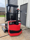 2016 RAYMOND RSS40 4000 LB ELECTRIC FORKLIFT WALKIE STACKER CUSHION 72/150" 3 STAGE MAST SIDE SHIFTER 800 HOURS STOCK # BF9125169-ARB - United Lift LLC