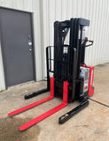 2016 RAYMOND RSS40 4000 LB ELECTRIC FORKLIFT WALKIE STACKER CUSHION 72/150" 3 STAGE MAST SIDE SHIFTER 800 HOURS STOCK # BF9125169-ARB - United Lift LLC