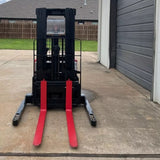 2016 RAYMOND RSS40 4000 LB ELECTRIC FORKLIFT WALKIE STACKER CUSHION 72/150" 3 STAGE MAST SIDE SHIFTER 800 HOURS STOCK # BF9125169-ARB - United Lift LLC