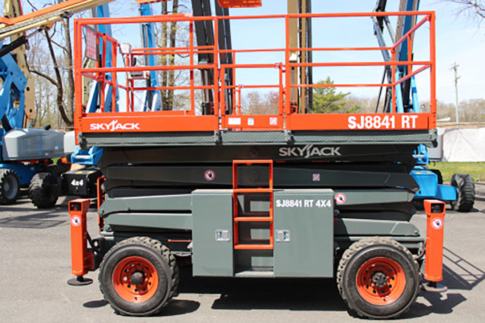 2018 SKYJACK SJ8841RT SCISSOR LIFT 41' REACH DIESEL ROUGH TERRAIN OUTR ...