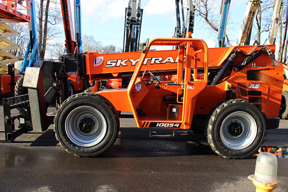 2019 SKYTRAK 10054 10000 LB DIESEL TELESCOPIC FORKLIFT 2019 SKYTRAK 10054 10000 LB DIESEL TELESCOPIC FORKLIFT