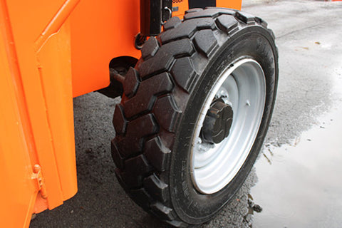 2015 SkyTrak 6042 Picture 15 2015 SkyTrak 6042-15