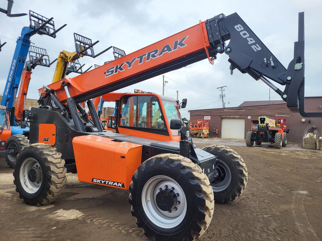 2023 SKYTRAK 8042 8000 LB DIESEL TELESCOPIC FORKLIFT TELEHANDLER ...