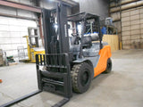 2020 TOYOTA 8FG45U 10000 LB LP GAS FORKLIFT PNEUMATIC 94/132 2 STAGE FULL FREE LIFT MAST SIDE SHIFTING FORK POSITIONER 1728 HOURS STOCK # BF9319459-EBMT