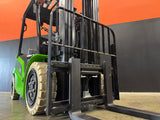 2025 VIPER FB30 6000 LB 80 VOLT LITHIUM-ION ELECTRIC FORKLIFT PNEUMATIC 88/189" 3 STAGE MAST SIDE SHIFTER STOCK # BF9362989-ILE - United Lift LLC