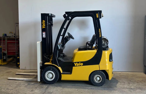 2012 YALE GLP040SVX 4000 LB LP GAS FORKLIFT PNEUMATIC 84/127" 2 STAGE MAST 8581 HOURS STOCK # BF9110489-ARB