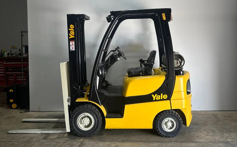 2006 YALE GLP040SVX 4000 LB LP GAS FORKLIFT PNEUMATIC 84/127" 2 STAGE MAST 4276 HOURS STOCK # BF9108389-ARB