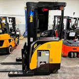2022 YALE NR045EB 4500 LB ELECTRIC NARROW AISLE REACH FORKLIFT 95/212 3 STAGE MAST SIDE SHIFTER 5465 HOURS STOCK # BF9149539-MMOH - United Lift LLC