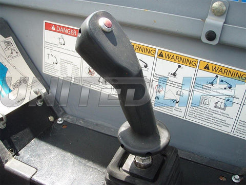2013 Genie GTH 844