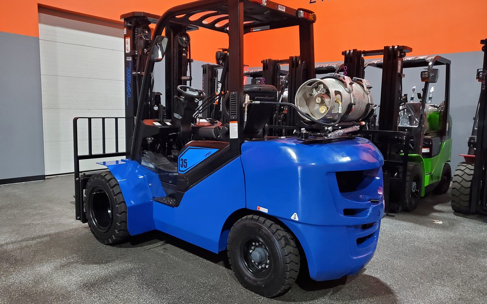 2025 VIPER FY35 8000 LB LP GAS FORKLIFT DUAL PNEUMATIC 89