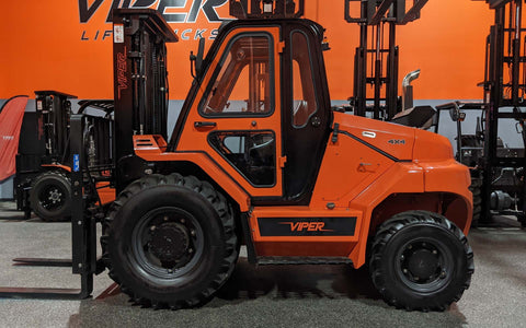 2021 VIPER RT80 8000 LB DIESEL FORKLIFT PNEUMATIC 97/196" 3 STAGE MAST SIDE SHIFTING FORK POSITIONER ENCLOSED HEATED CAB STOCK # BF9523449-ILIL - United Lift Used & New Forklift Telehandler Scissor Lift Boomlift