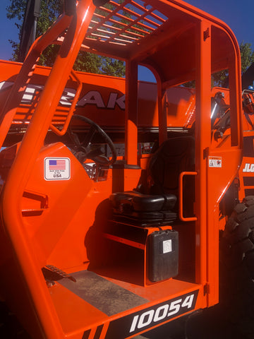 2016 SkyTrak 10054