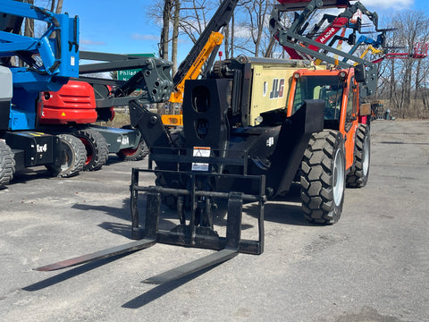2018 JLG 1255