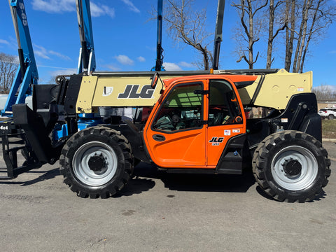 2018 JLG 1255 12000 LB DIESEL TELESCOPIC FORKLIFT TELEHANDLER PNEUMATIC ENCLOSED HEATED CAB & AC OUTRIGGERS 4WD 2512 HOURS STOCK # BF91395159-NLPA - United Lift Equipment LLC