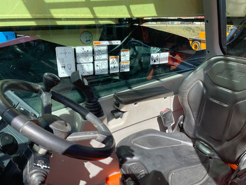 2018 JLG 1255