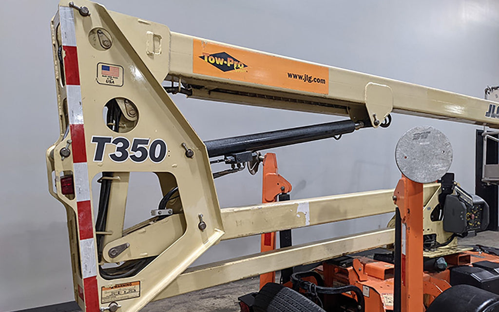 2014 JLG T350 TOWABLE BOOM LIFT AERIAL LIFT 35' REACH ELECTRIC 4WD HYDRAULIC OUTRIGGERS STOCK