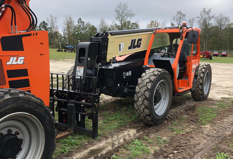 2019 JLG 742