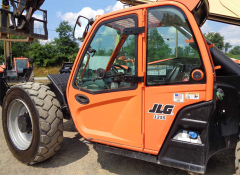 2018 JLG 1255