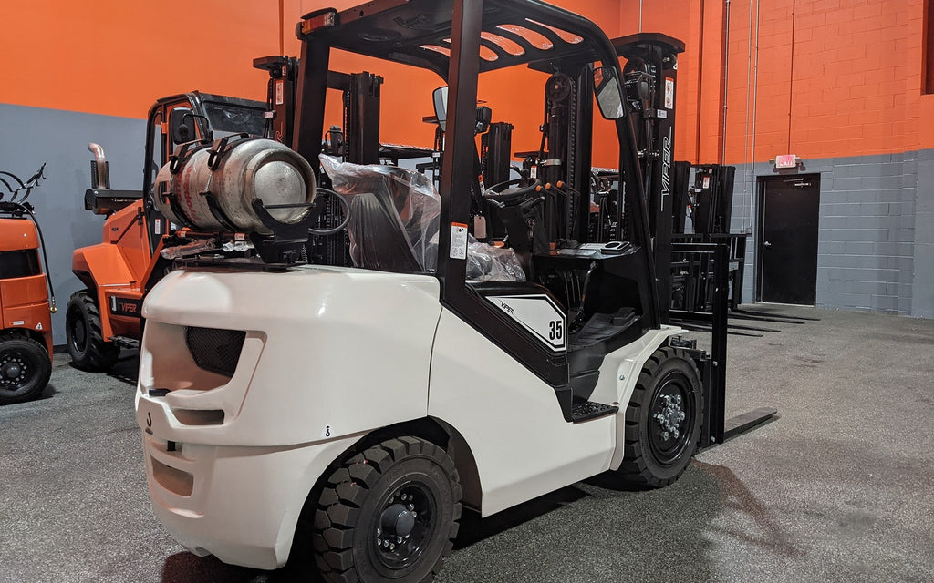 2026 VIPER FY35 8000 LB LP GAS FORKLIFT PNEUMATIC 89/189