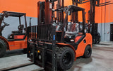 2021 VIPER FD35 8000 LB DIESEL FORKLIFT DUAL PNEUMATIC TIRES 89/189" 3 STAGE MAST SIDE SHIFTING FORK POSITIONER STOCK # BF9313209-ILIL - United Lift Used & New Forklift Telehandler Scissor Lift Boomlift