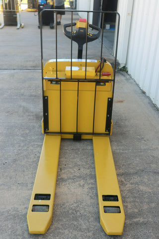2008 Yale MPW050