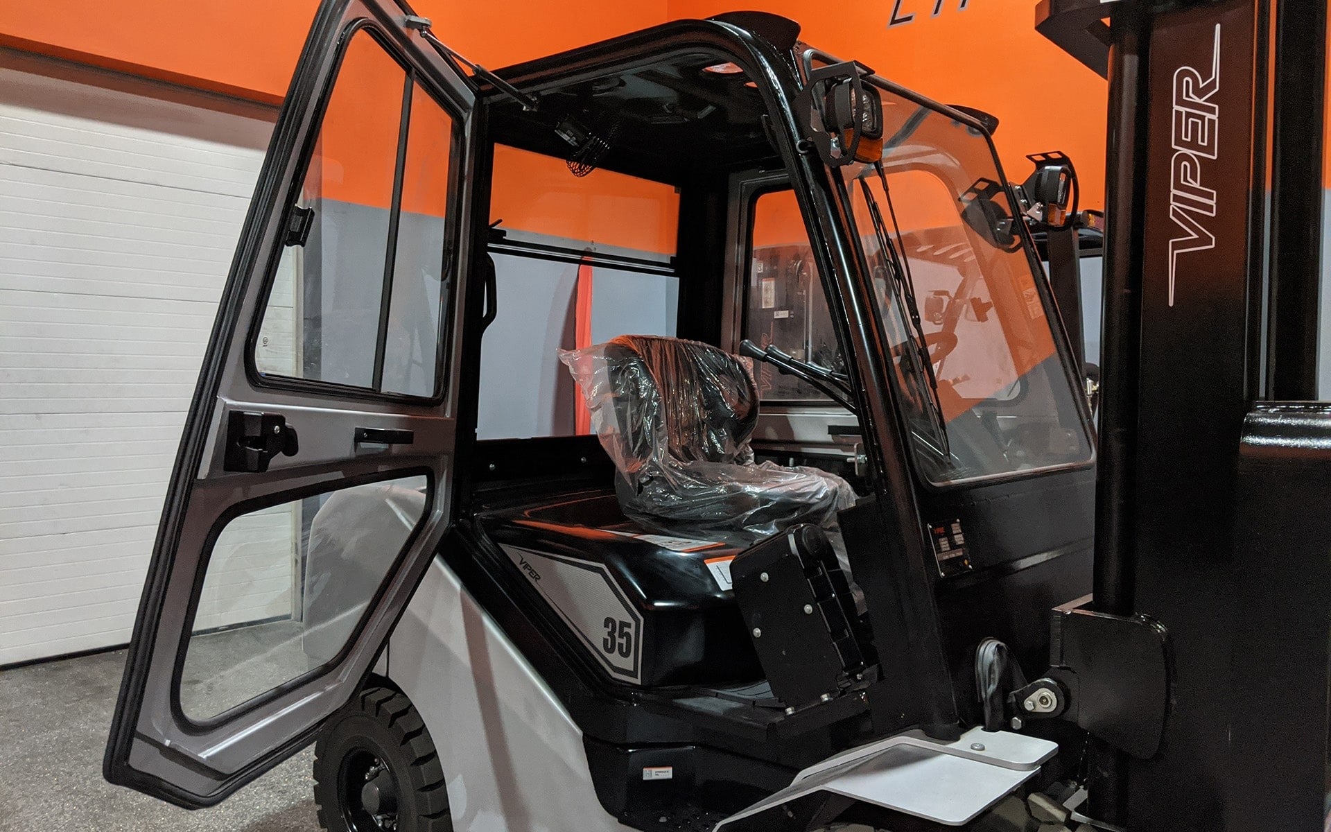 2026 VIPER FD35 8000 LB DIESEL FORKLIFT DUAL PNEUMATIC TIRES 101/157 ...