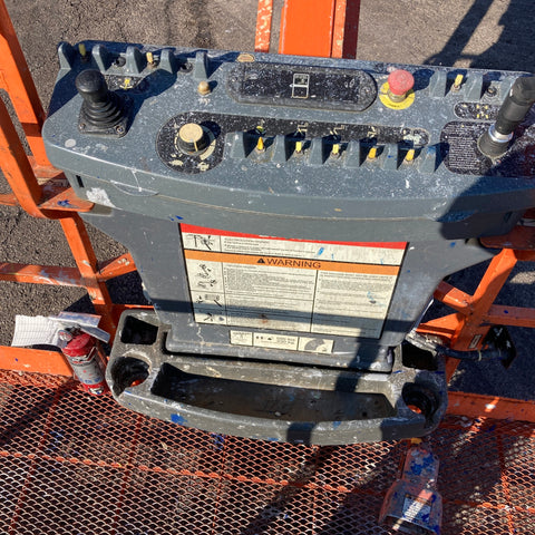 2012 JLG 600AJ