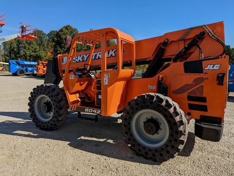 2013 SkyTrak 6042
