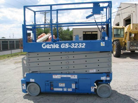2011 Genie GS-3232
