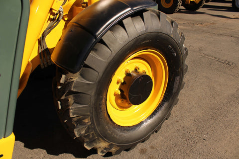 2016 JLG 1255