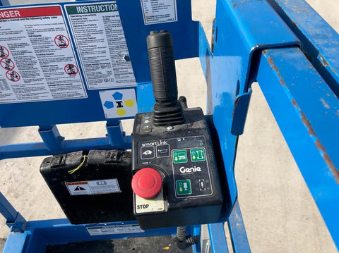 2015 Genie GS-3232