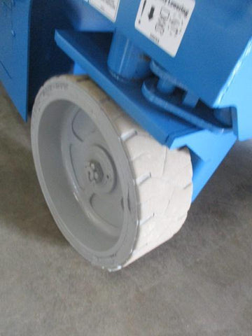 2016 Genie GS-3246 Picture 13 2016 Genie GS-3246-13