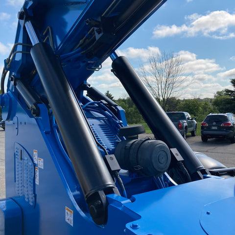 2013 Genie GTH-1056