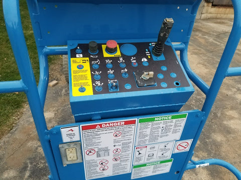 2011 Genie Z-30/20N RJ