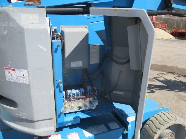 2011 GENIE Z34/22N 500 LBS ELECTRIC ARTICULATING BOOM LIFT