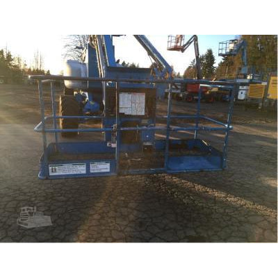 2005 Genie Z-135/70 Picture 3 2005 Genie Z-135/70-3