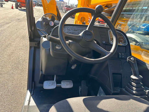 2017 JCB 510-56