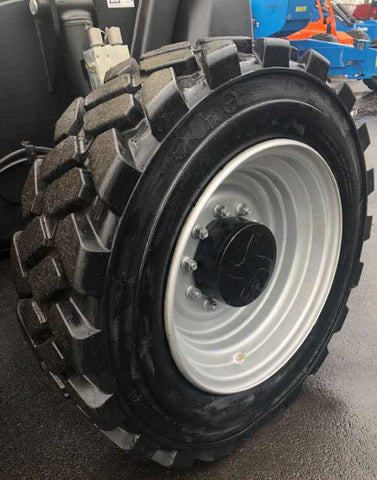 2018 JLG 1255