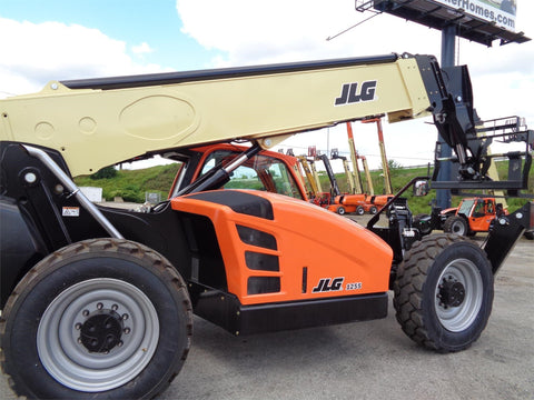 2022 JLG 1255