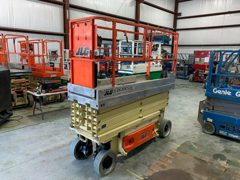 2012 JLG 2630ES