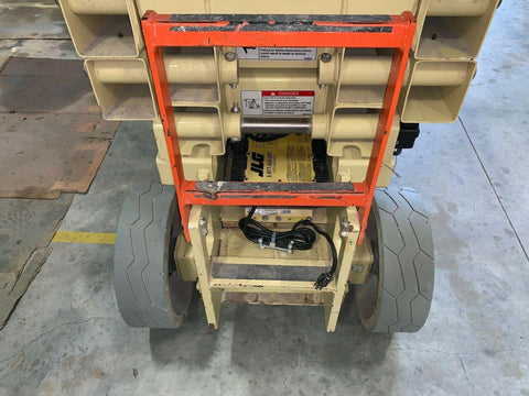 2012 JLG 2630ES