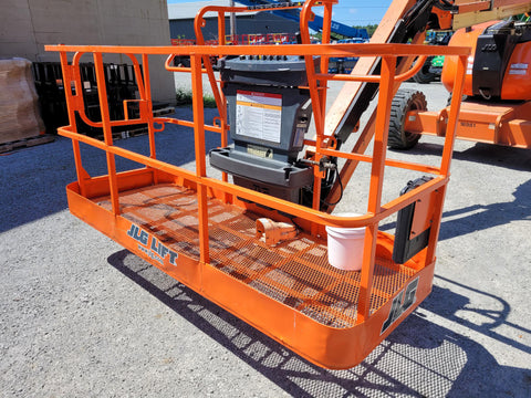 2013 JLG 600AJ