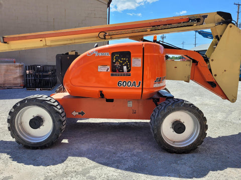 2013 JLG 600AJ
