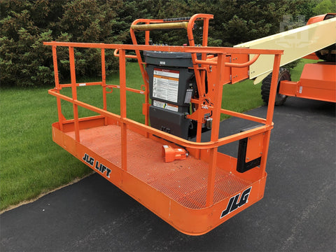 2017 JLG 600S