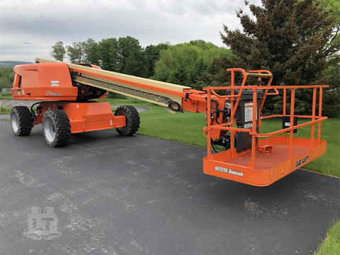 2017 JLG 600S
